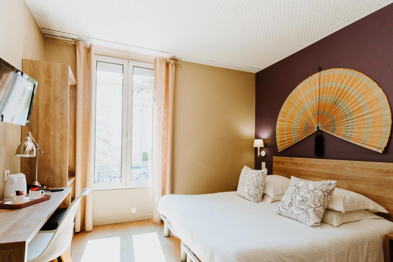 Hôtel Le Petit Castel Antibes Buitenkant foto