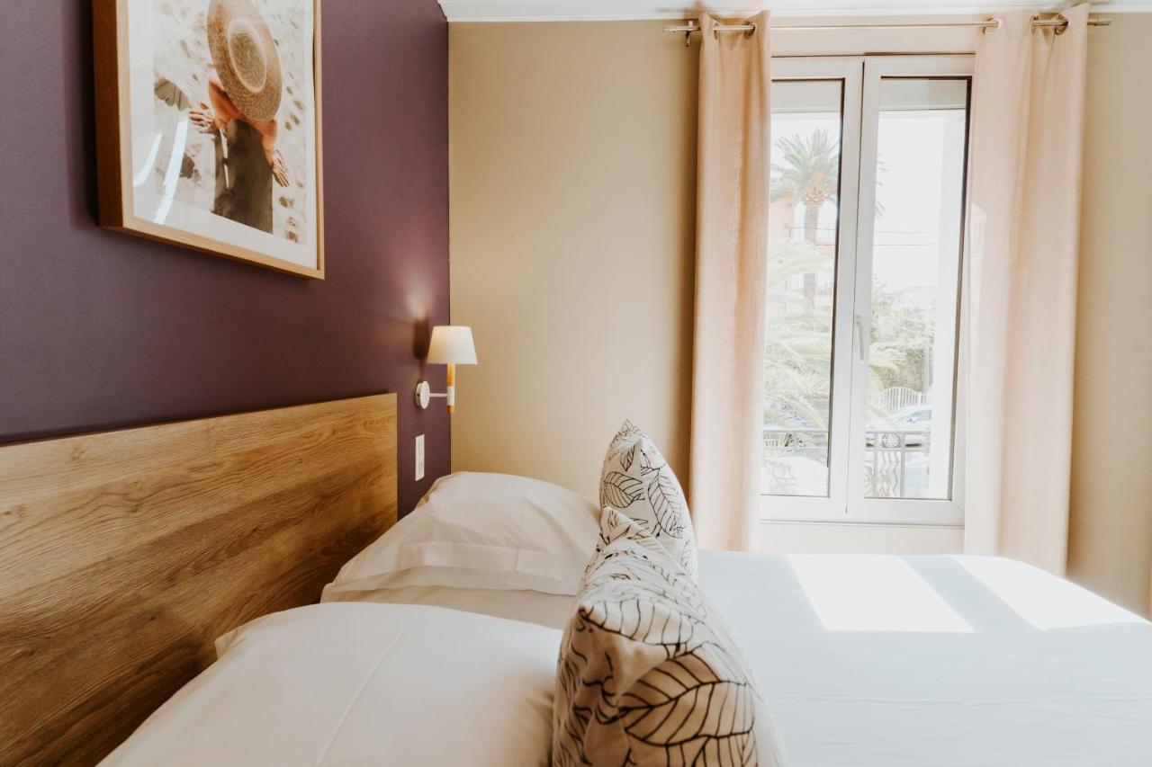 Hôtel Le Petit Castel Antibes Buitenkant foto